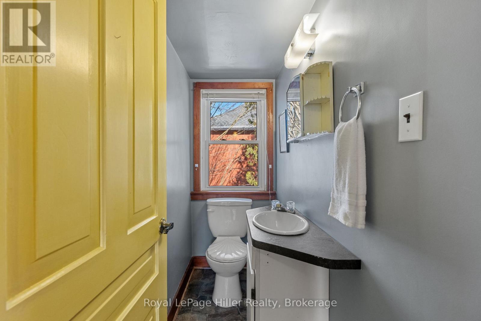 27 Pacific Avenue, Perth East, Ontario  N0K 1M0 - Photo 24 - X12869644