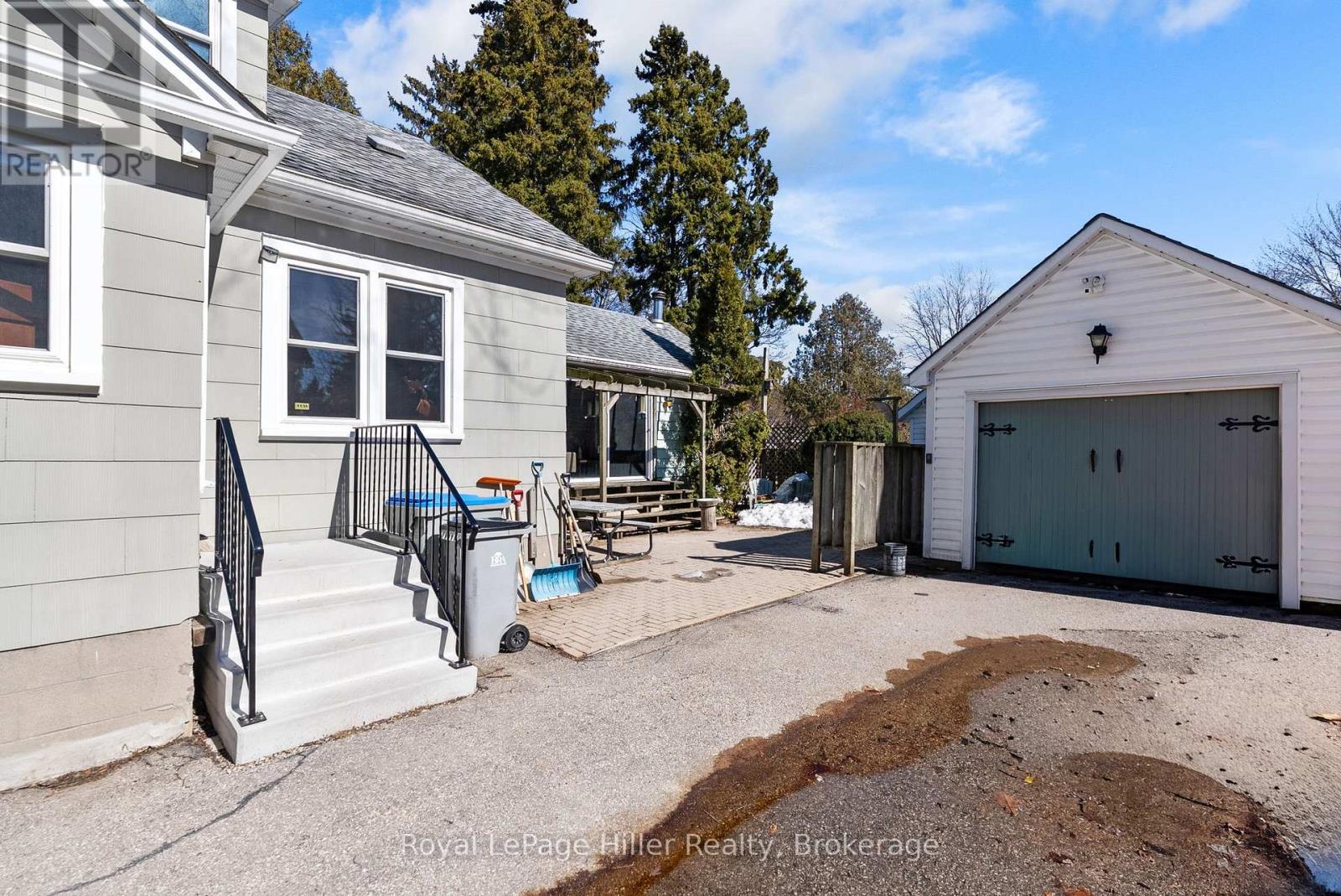 27 Pacific Avenue, Perth East, Ontario  N0K 1M0 - Photo 36 - X12869644