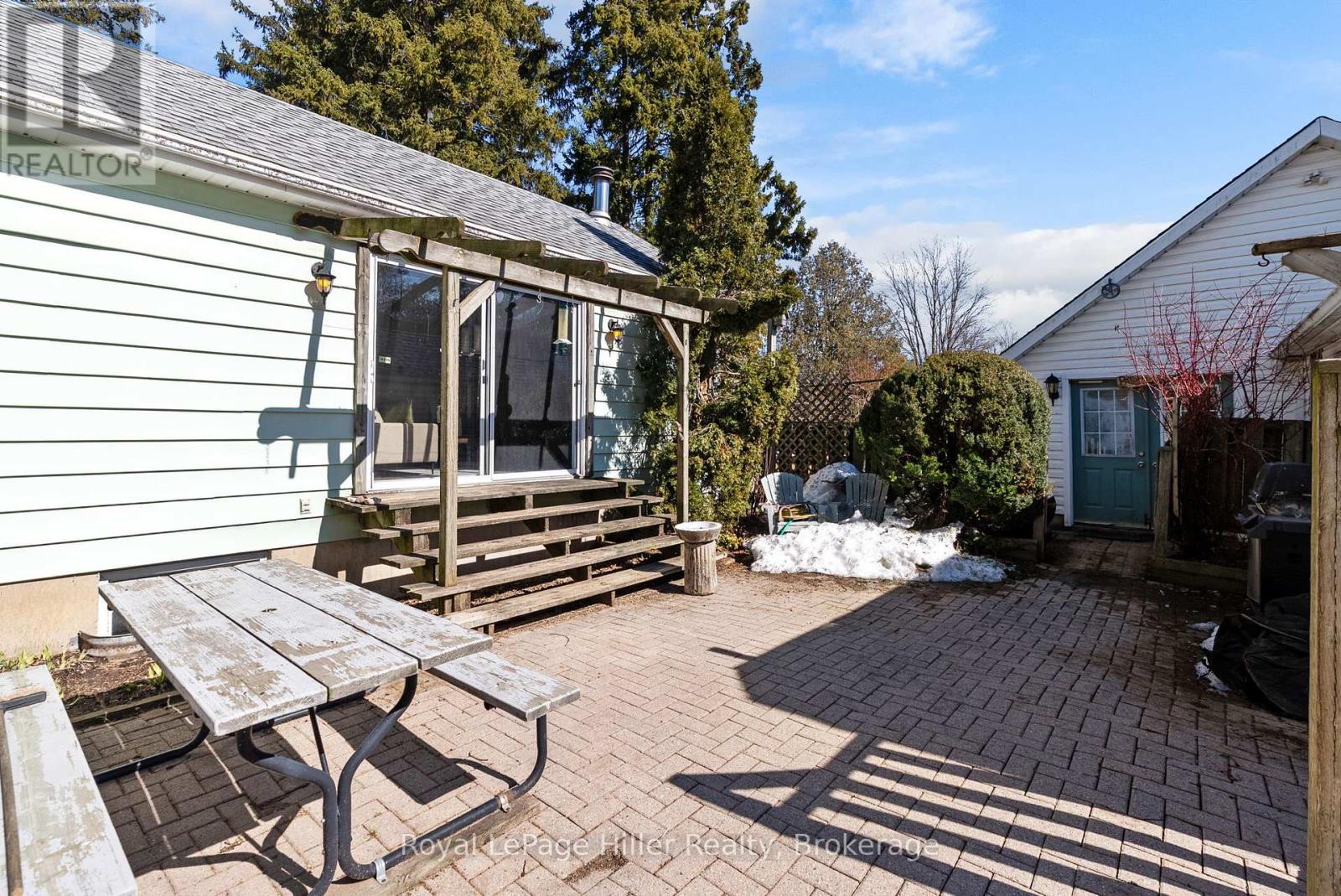 27 Pacific Avenue, Perth East, Ontario  N0K 1M0 - Photo 37 - X12869644