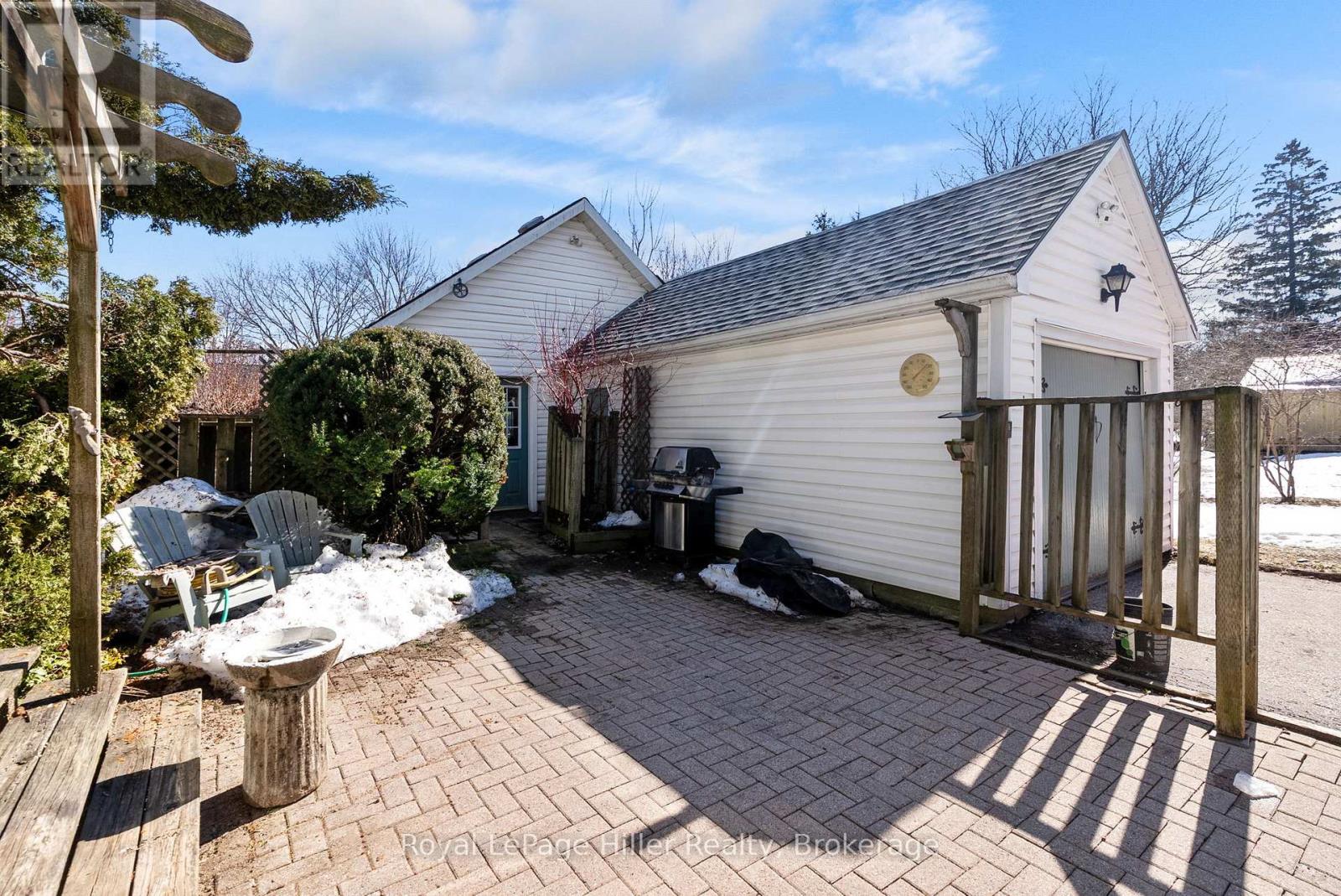 27 Pacific Avenue, Perth East, Ontario  N0K 1M0 - Photo 38 - X12869644