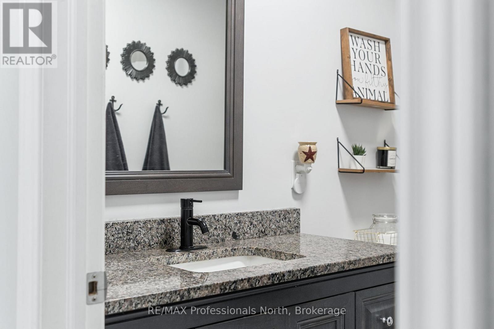 7 Winchester Street, Minden Hills, Ontario  K0M 1S0 - Photo 23 - X12869660