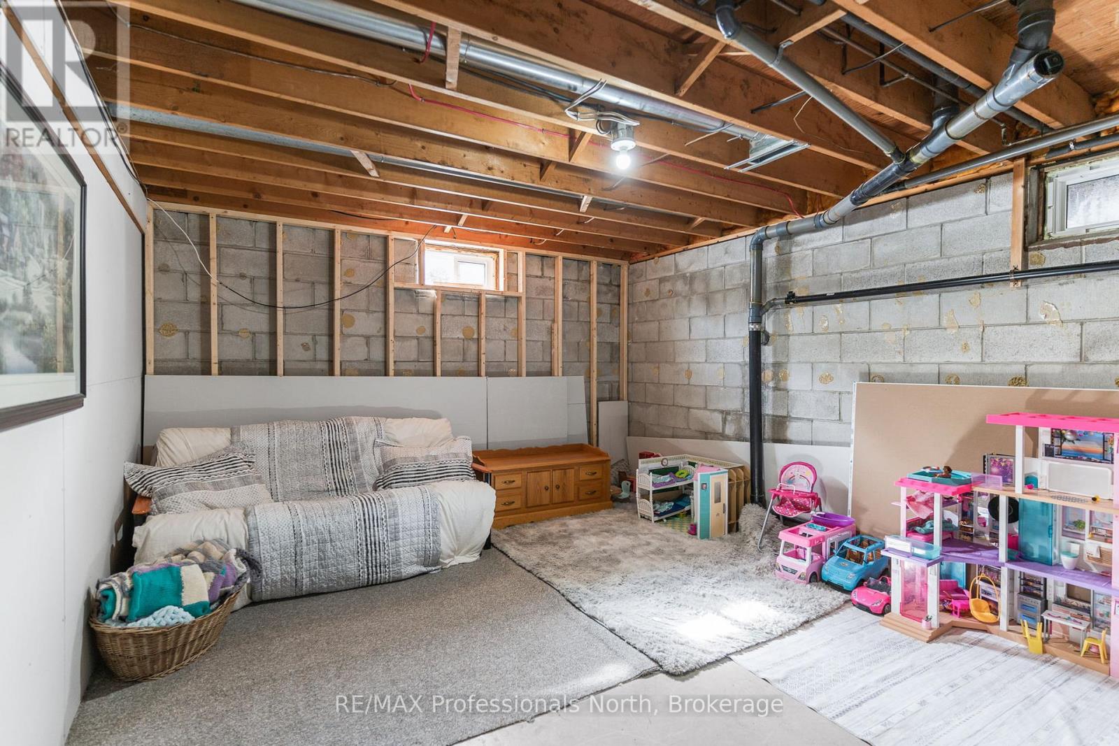 7 Winchester Street, Minden Hills, Ontario  K0M 1S0 - Photo 38 - X12869660