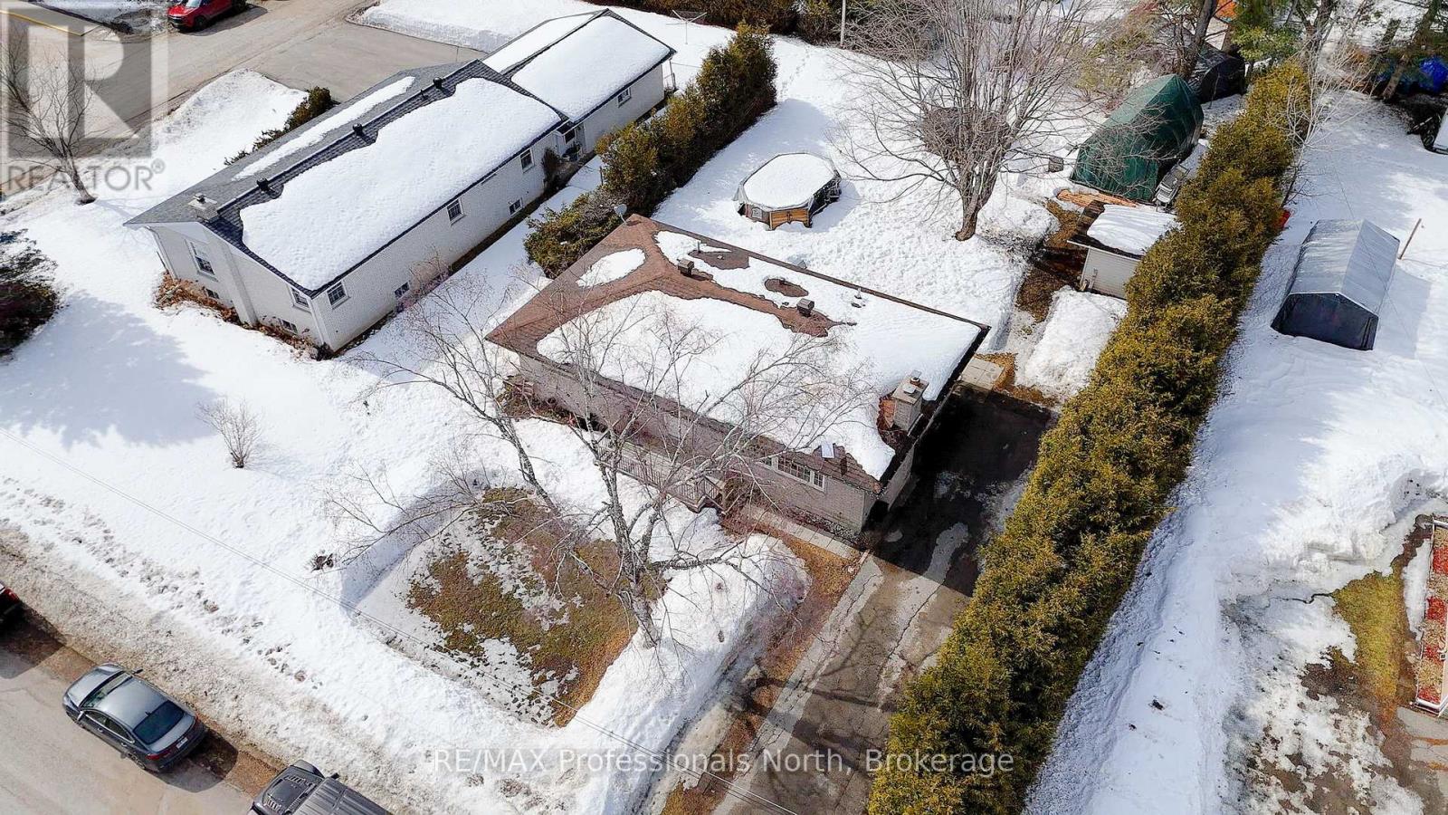 7 Winchester Street, Minden Hills, Ontario  K0M 1S0 - Photo 46 - X12869660