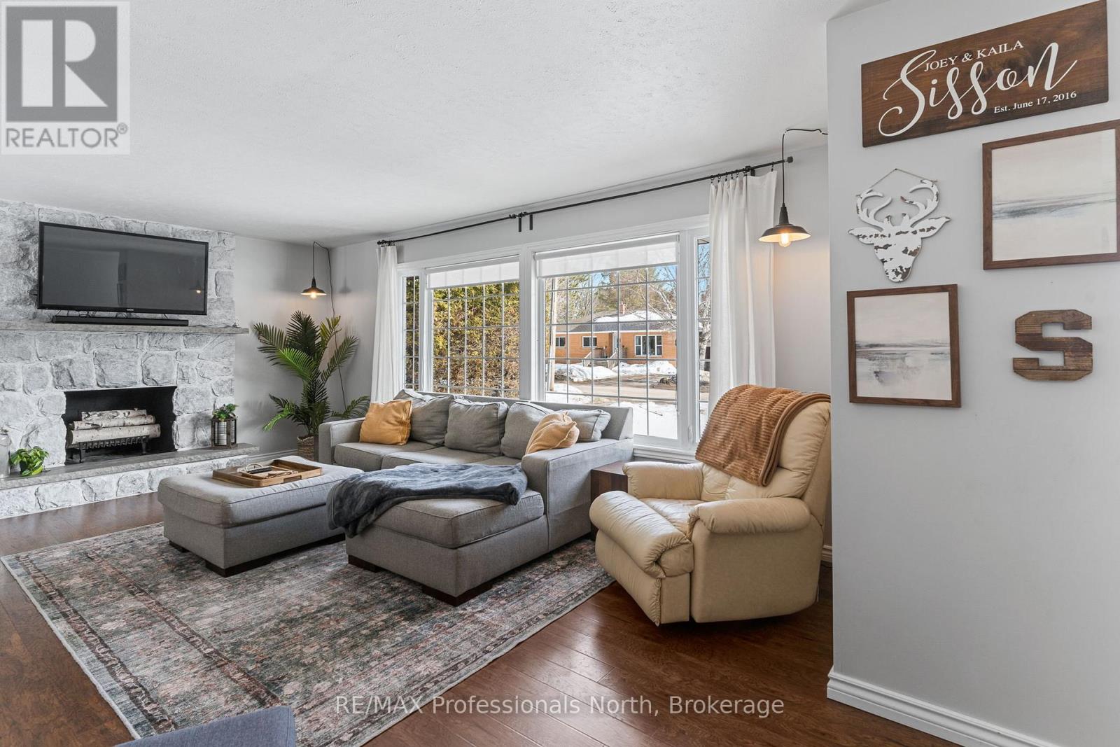 7 Winchester Street, Minden Hills, Ontario  K0M 1S0 - Photo 5 - X12869660