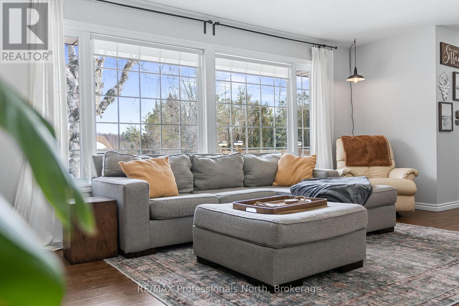 7 Winchester Street, Minden Hills, Ontario  K0M 1S0 - Photo 9 - X12869660