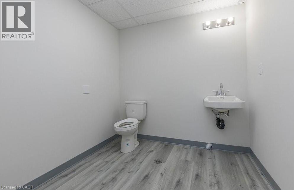 1327 Main Street E Unit# 3, Hamilton, Ontario  L8K 1B4 - Photo 14 - 40803592