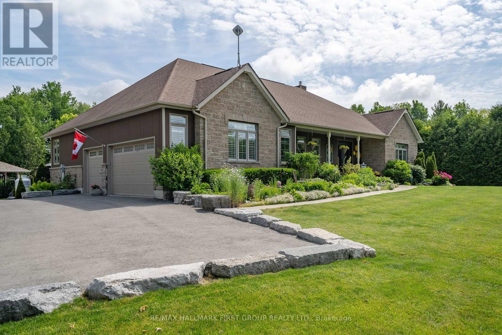 220 Wright Crescent, Port Hope, Ontario  L0A 1B0 - Photo 2 - X12869648