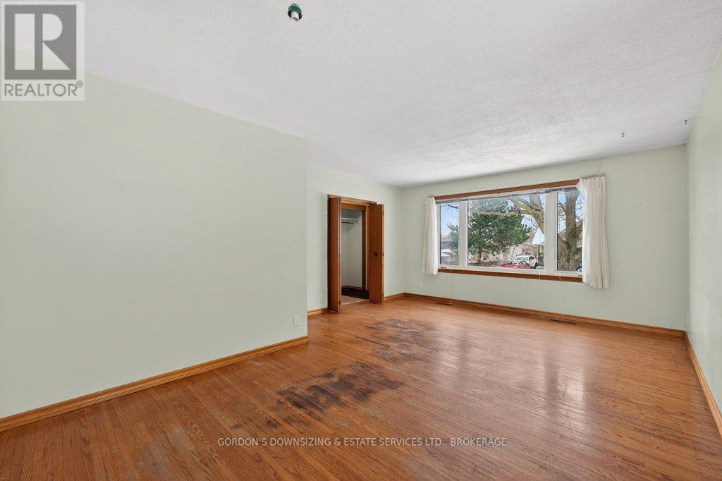 21 Richard Street, Kingston, Ontario  K7M 2J3 - Photo 10 - X12869598