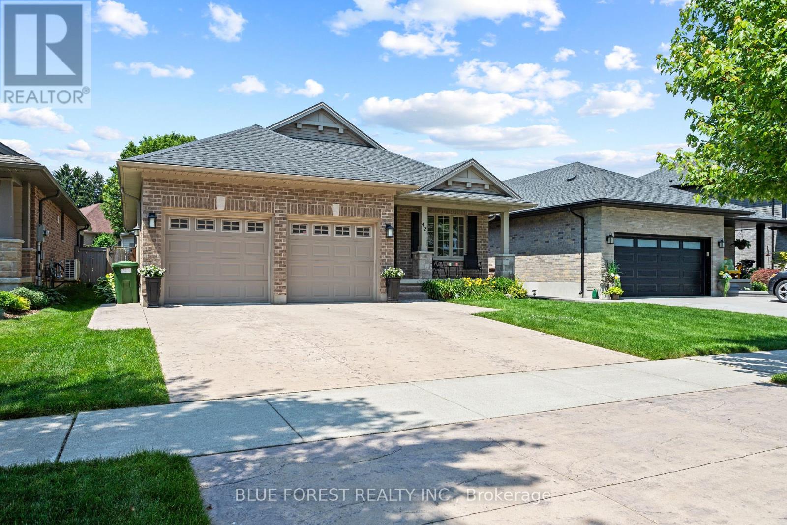 42 HICKORY LANE, St. Thomas, Ontario