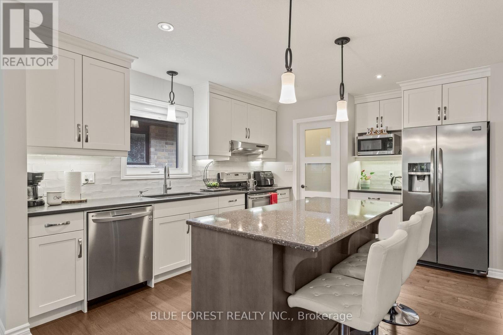 42 Hickory Lane, St. Thomas, Ontario  N5R 6K9 - Photo 23 - X12869580