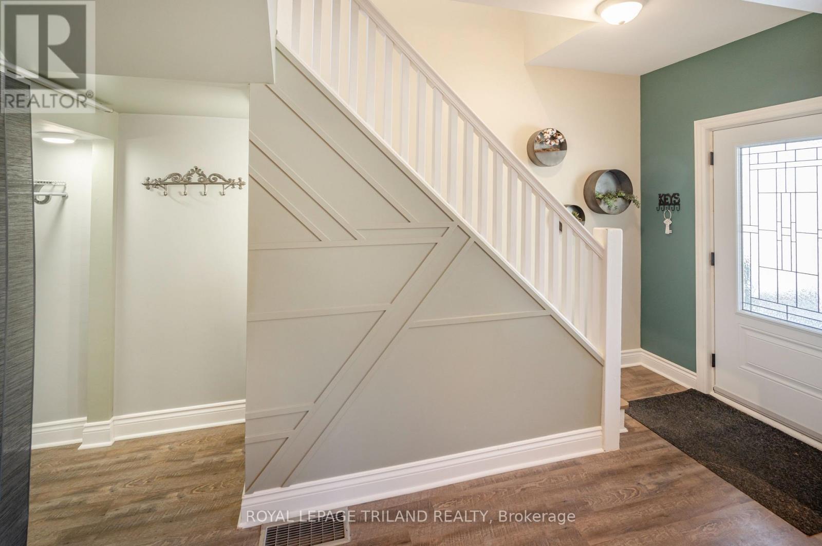 2 Ingleside Place, London South (South F), Ontario  N6C 1E1 - Photo 20 - X12869612