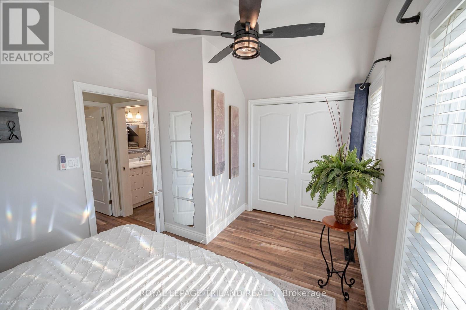 2 Ingleside Place, London South (South F), Ontario  N6C 1E1 - Photo 22 - X12869612