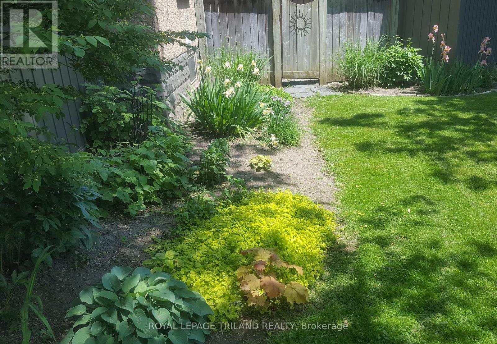 2 Ingleside Place, London South (South F), Ontario  N6C 1E1 - Photo 42 - X12869612