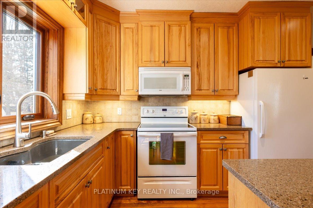 23375 Mcevoy Road, Strathroy-Caradoc, Ontario  N0L 1W0 - Photo 11 - X12869640