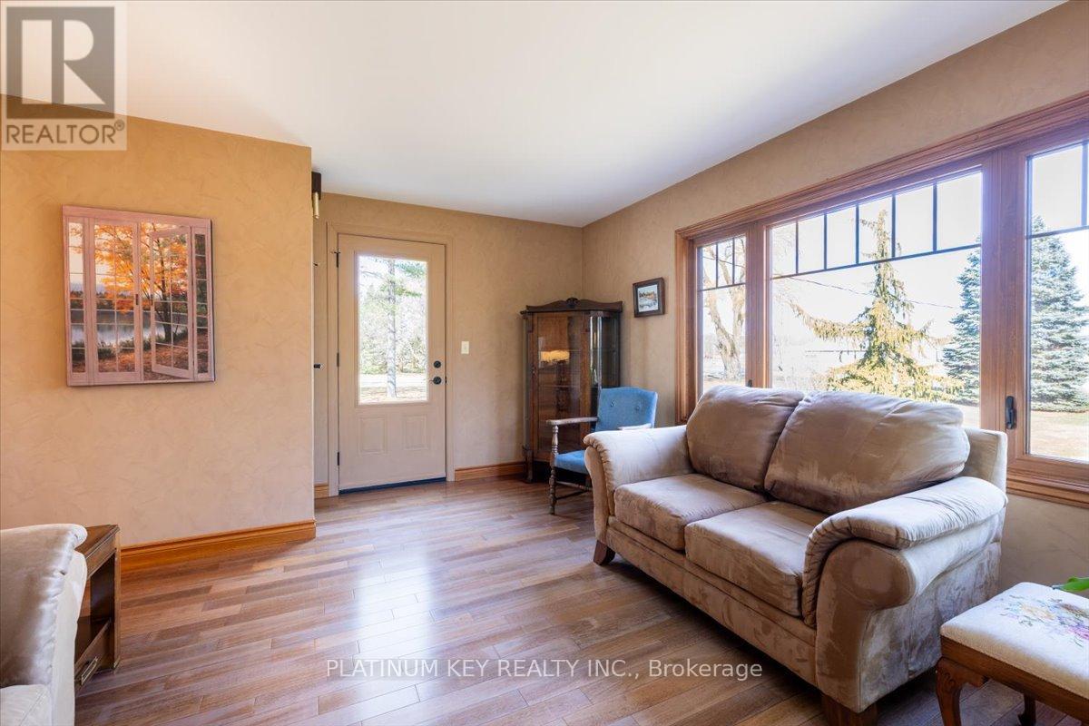 23375 Mcevoy Road, Strathroy-Caradoc, Ontario  N0L 1W0 - Photo 19 - X12869640