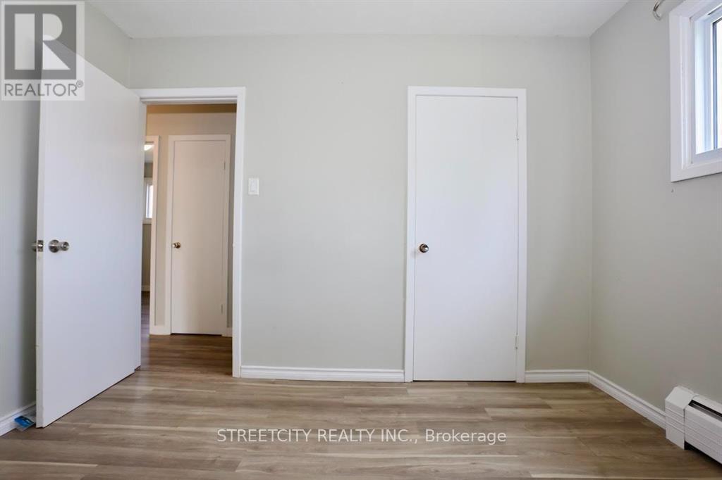 394 Thiel Street, London East, Ontario  N5W 4P8 - Photo 6 - X12869698