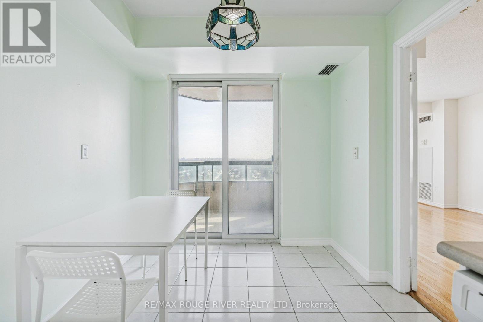 1136 - 125 Omni Drive, Toronto, Ontario  M1P 5A9 - Photo 10 - E12869630