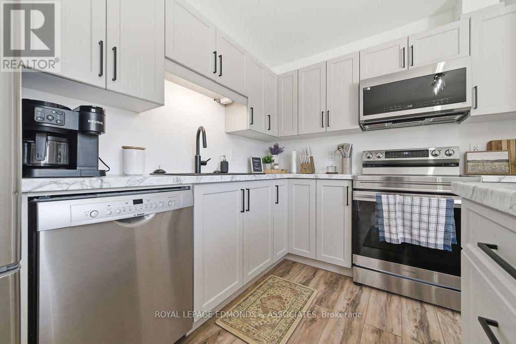 70 John Street, Petawawa, Ontario  K8H 1S9 - Photo 13 - X12869570