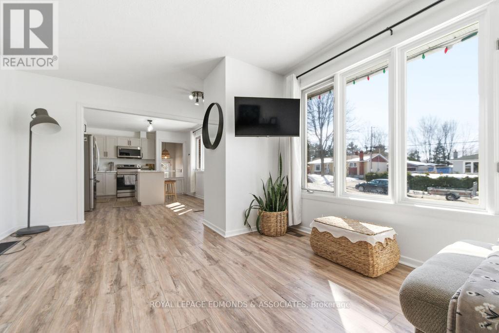 70 John Street, Petawawa, Ontario  K8H 1S9 - Photo 16 - X12869570