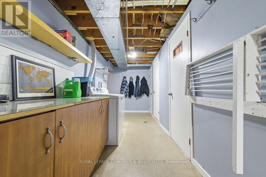 70 John Street, Petawawa, Ontario  K8H 1S9 - Photo 33 - X12869570