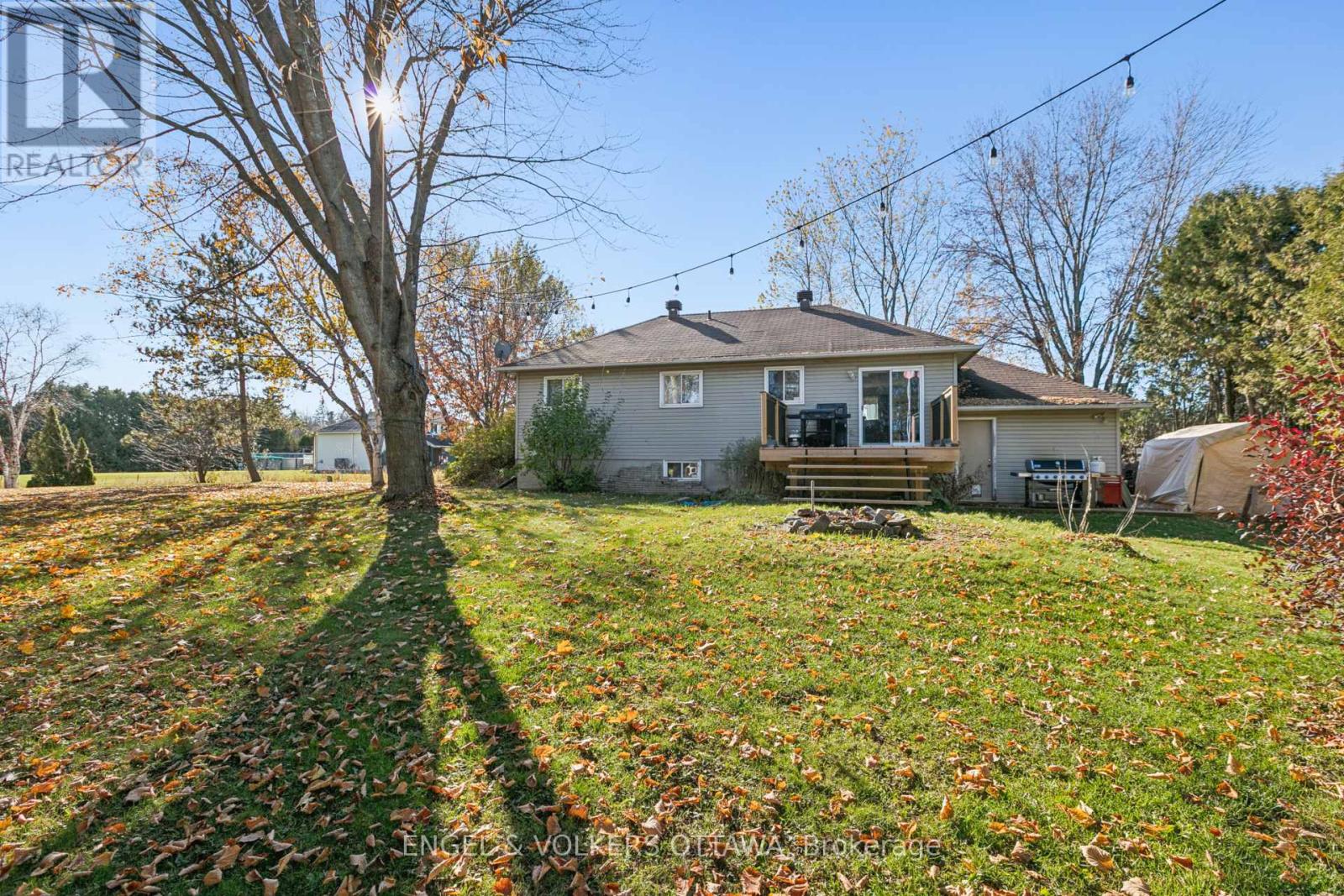 2437 Henri Menard Court, Clarence-Rockland, Ontario  K0A 2A0 - Photo 43 - X12869620