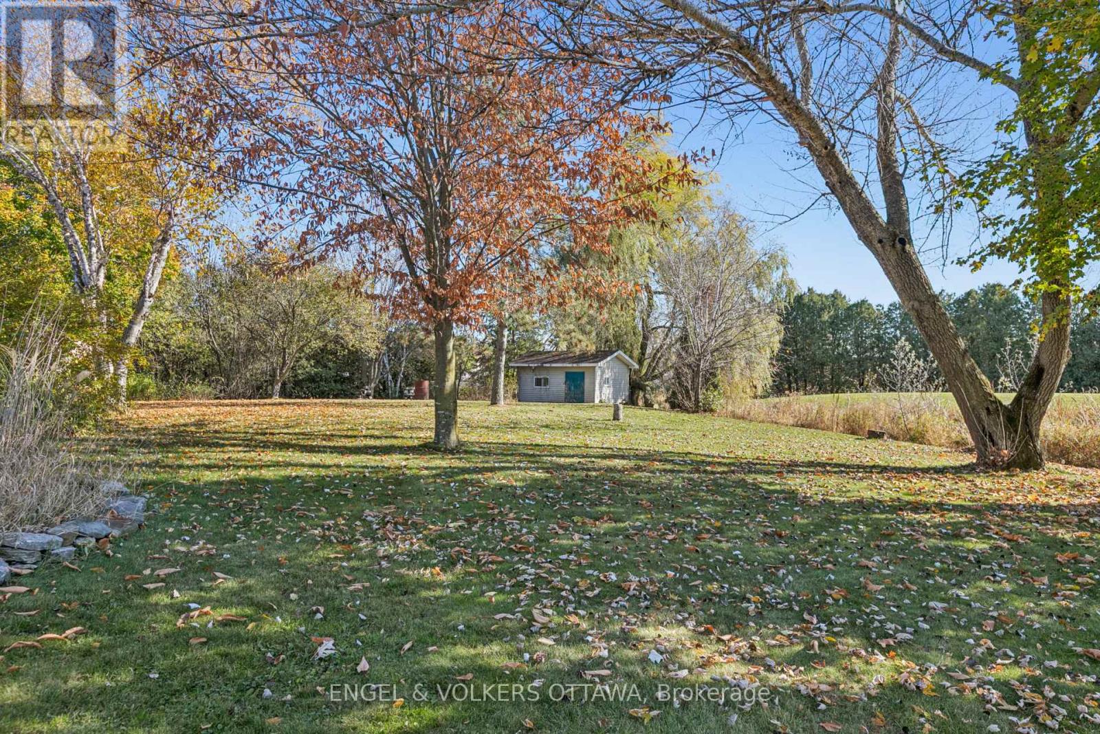 2437 Henri Menard Court, Clarence-Rockland, Ontario  K0A 2A0 - Photo 44 - X12869620