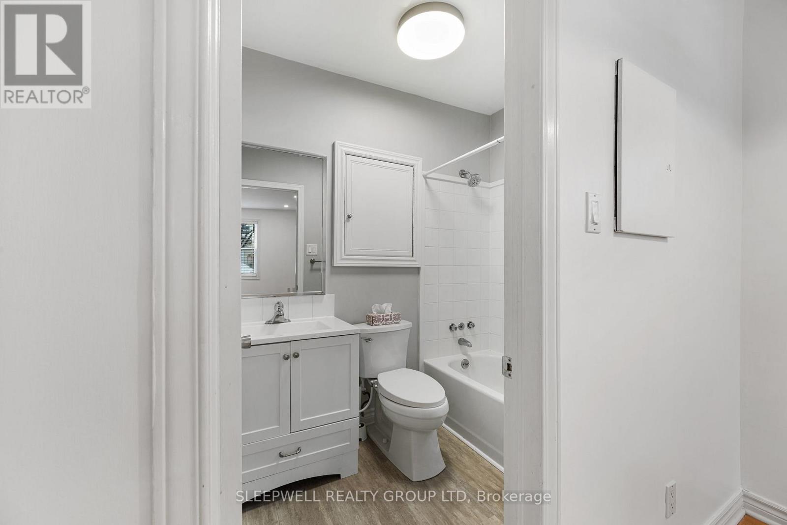 #1 - 33 Pinhey Street, Ottawa, Ontario  K1Y 1T3 - Photo 7 - X12869710