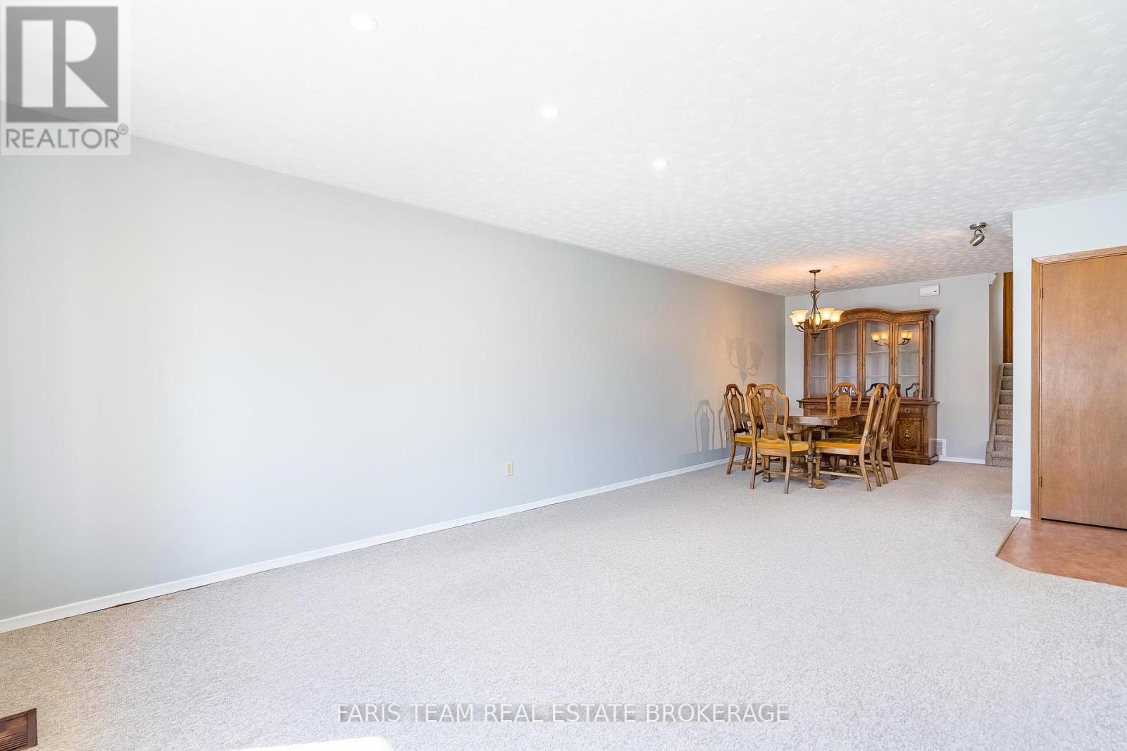 126 Nelson Street E, New Tecumseth, Ontario  L9R 1J5 - Photo 11 - N12869654