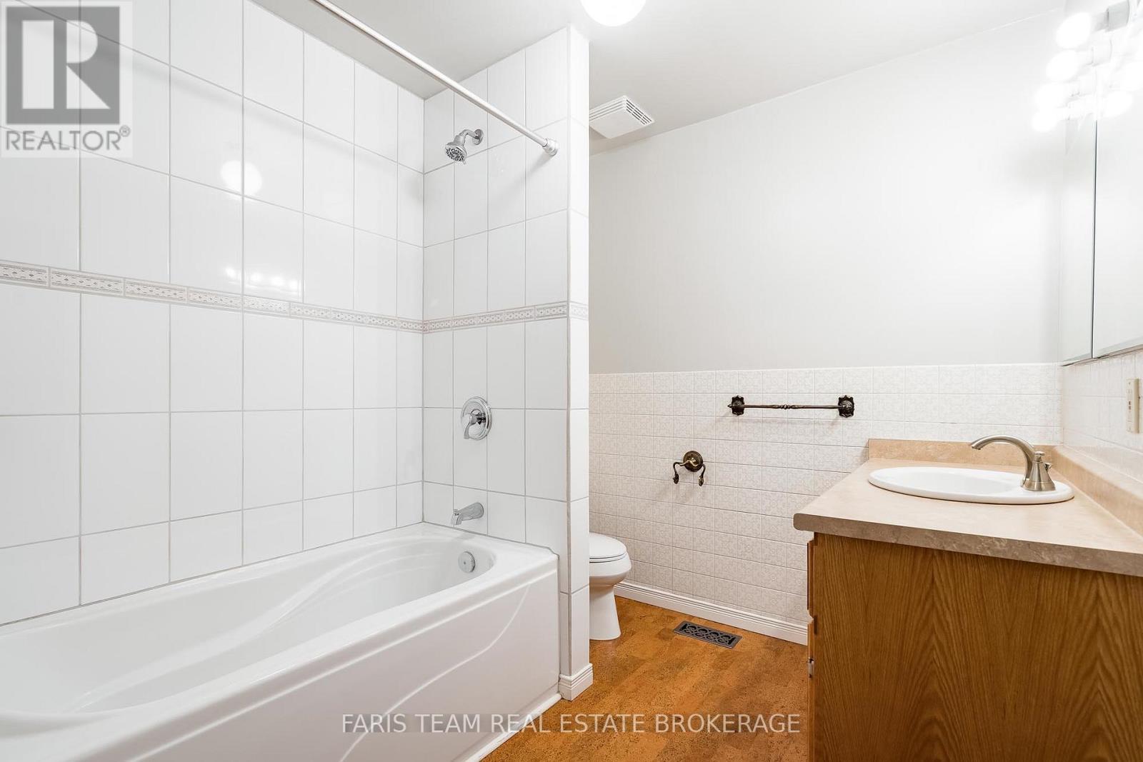 126 Nelson Street E, New Tecumseth, Ontario  L9R 1J5 - Photo 20 - N12869654