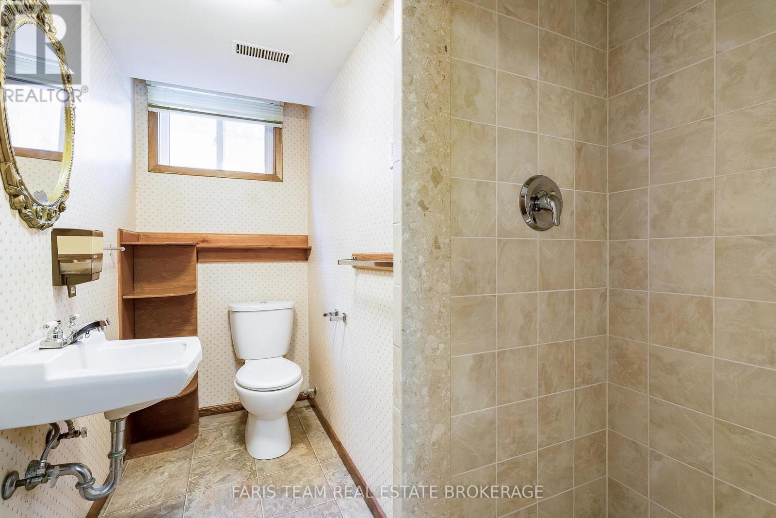 126 Nelson Street E, New Tecumseth, Ontario  L9R 1J5 - Photo 24 - N12869654