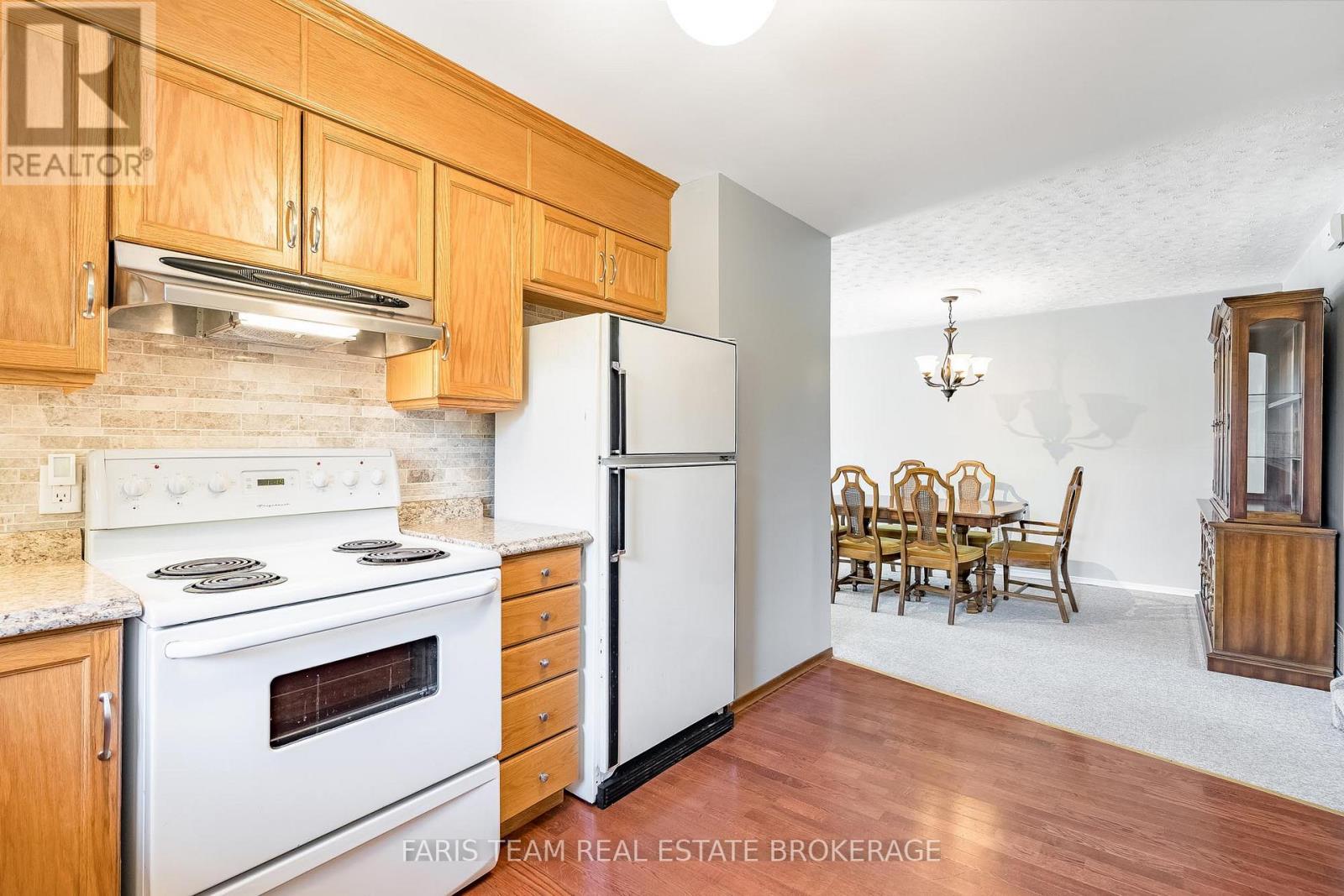 126 Nelson Street E, New Tecumseth, Ontario  L9R 1J5 - Photo 7 - N12869654