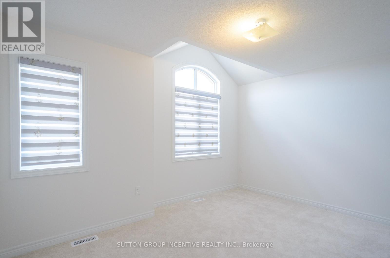 37 Baycroft Boulevard, Essa, Ontario  L3W 0M1 - Photo 15 - N12869656