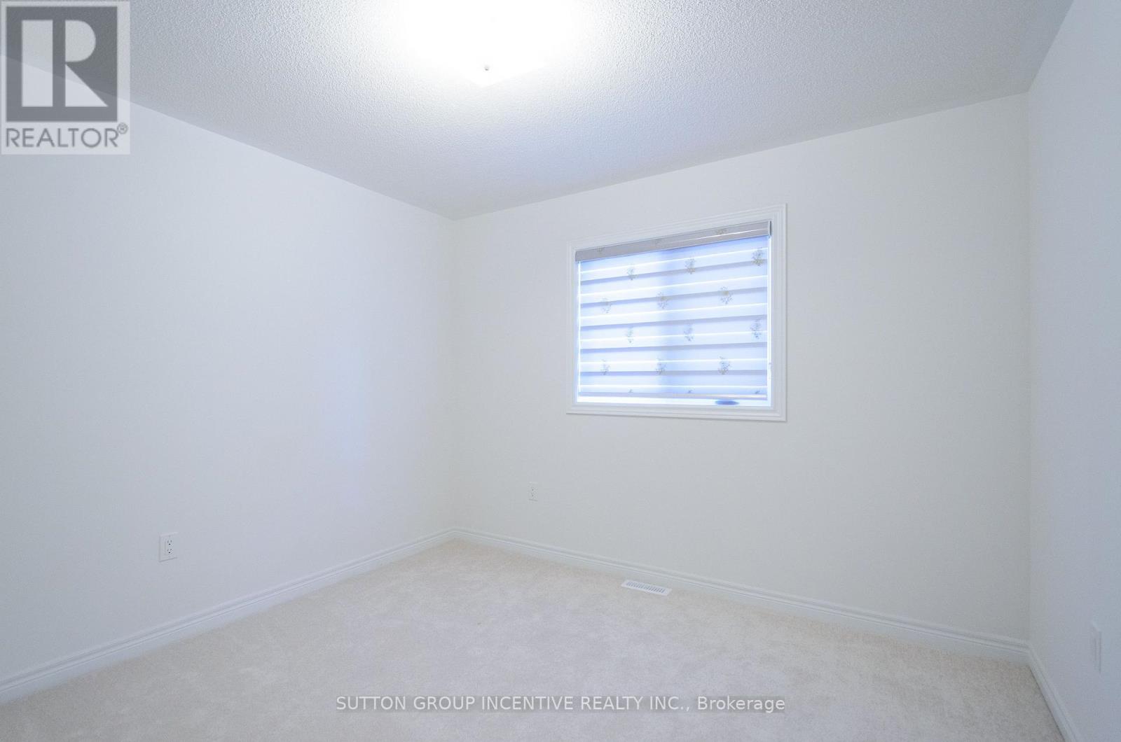 37 Baycroft Boulevard, Essa, Ontario  L3W 0M1 - Photo 16 - N12869656