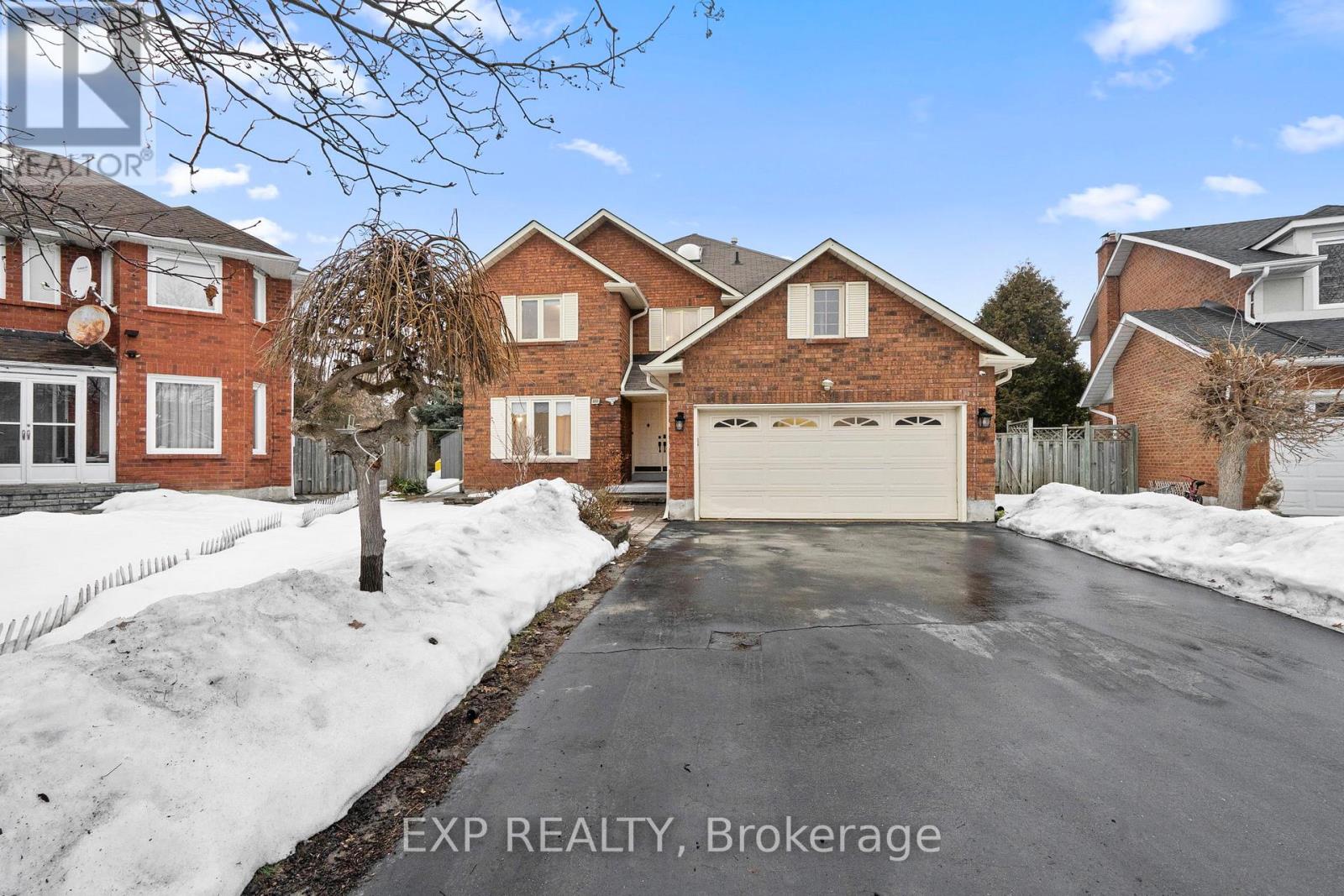 54 HOLBROOK COURT, markham (unionville), Ontario