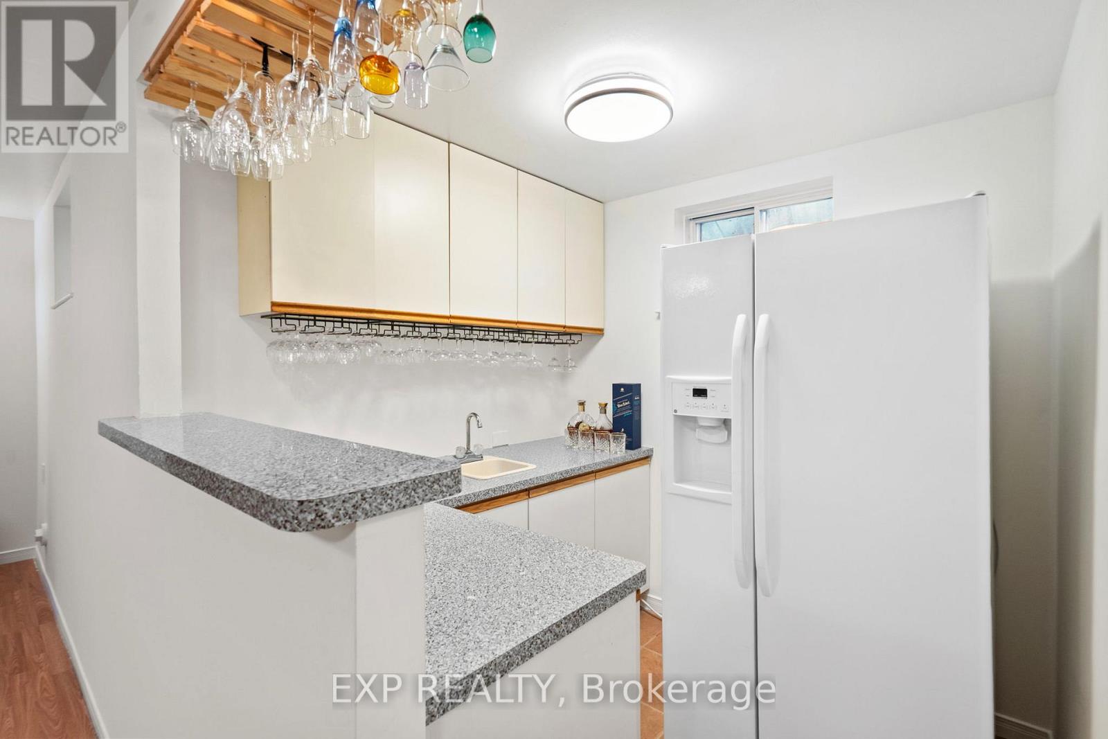 54 Holbrook Court, Markham, Ontario  L3R 7P8 - Photo 32 - N12869682