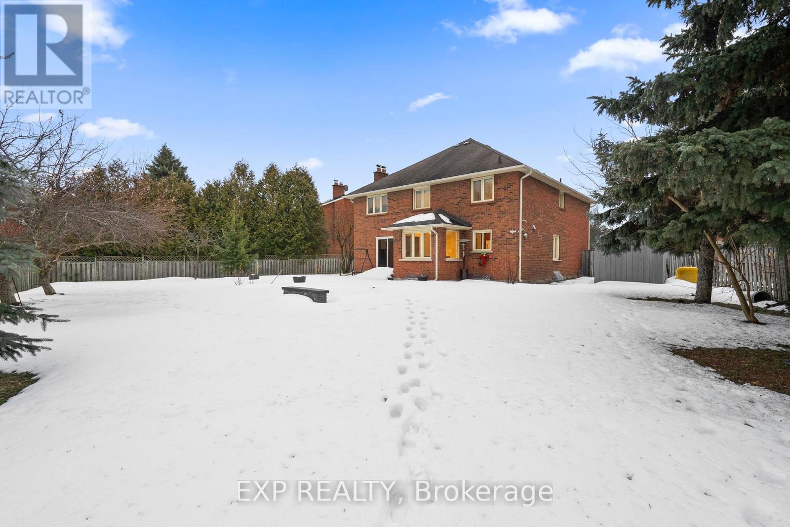 54 Holbrook Court, Markham, Ontario  L3R 7P8 - Photo 35 - N12869682