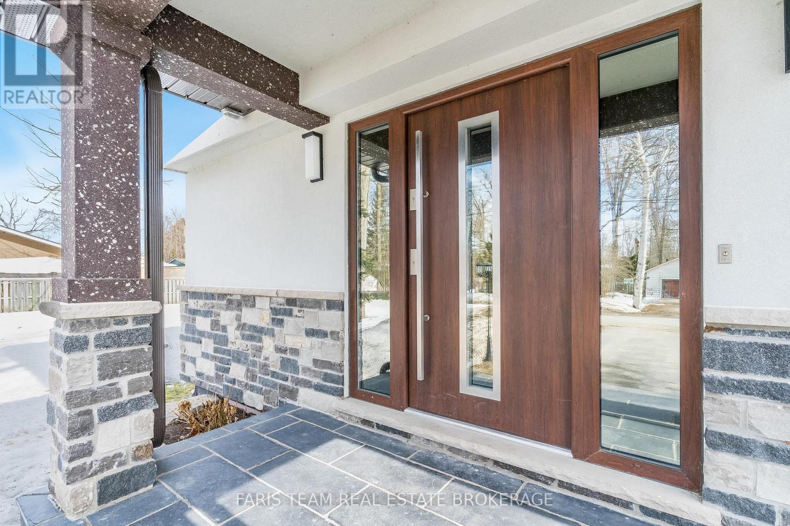 3951 Alberta Avenue, Innisfil, Ontario  L9S 2M1 - Photo 6 - N12869684