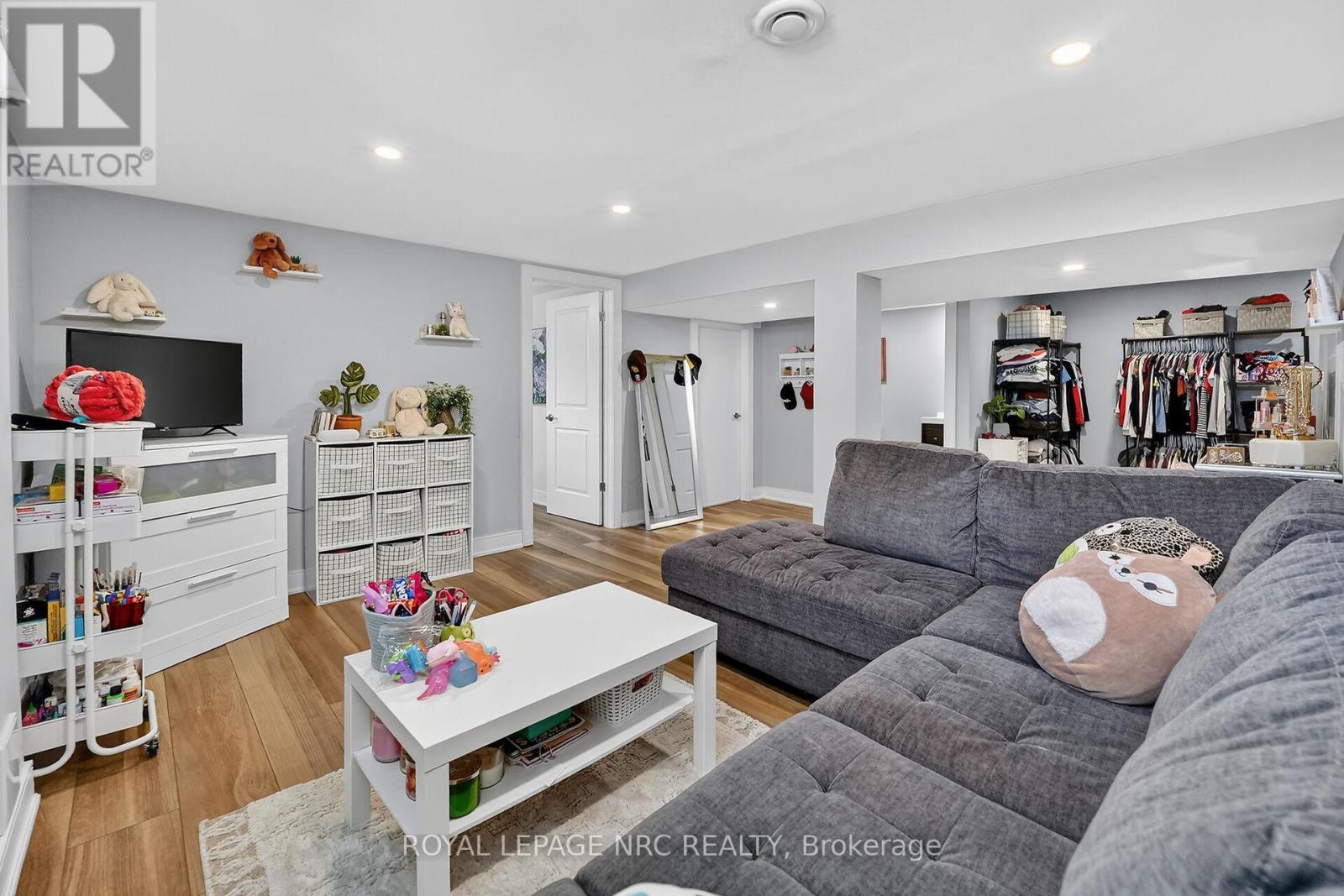 6 Erinbrook Crescent, St. Catharines, Ontario  L2T 1Y5 - Photo 30 - X12869604