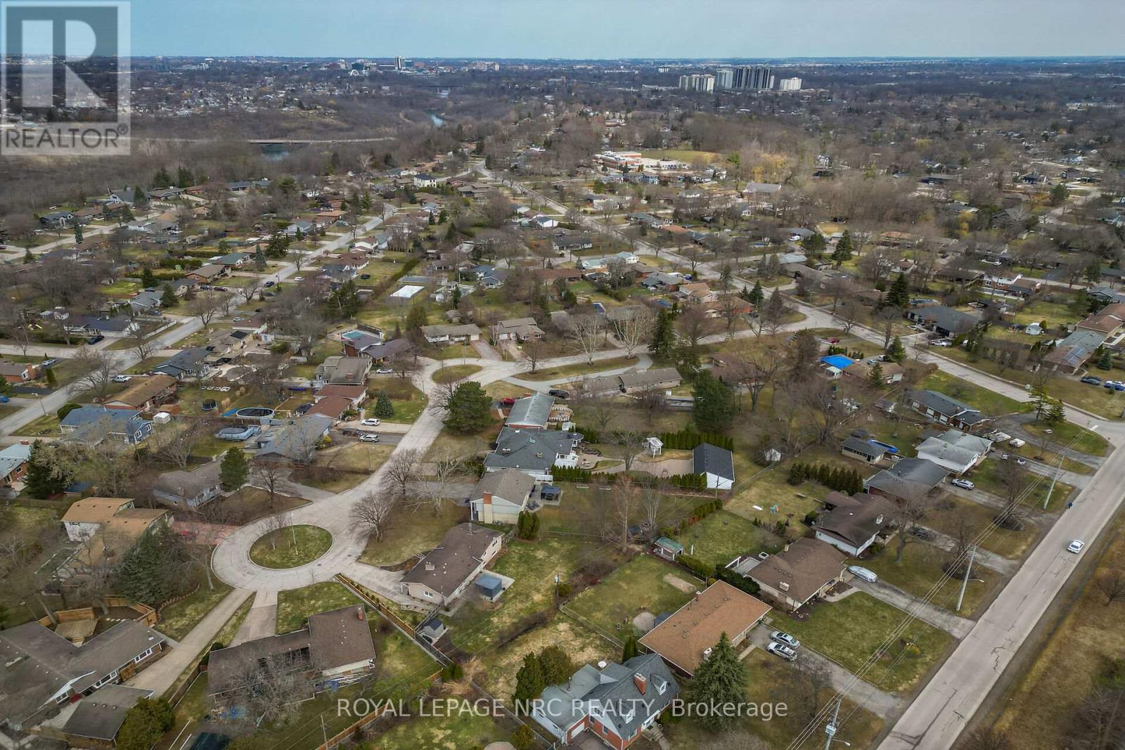 6 Erinbrook Crescent, St. Catharines, Ontario  L2T 1Y5 - Photo 47 - X12869604