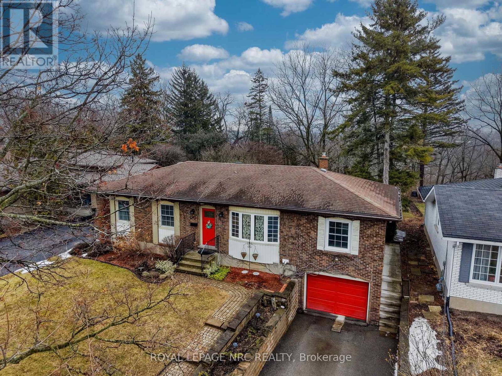 16 ROSEMORE ROAD, st. catharines (rykert/vansickle), Ontario