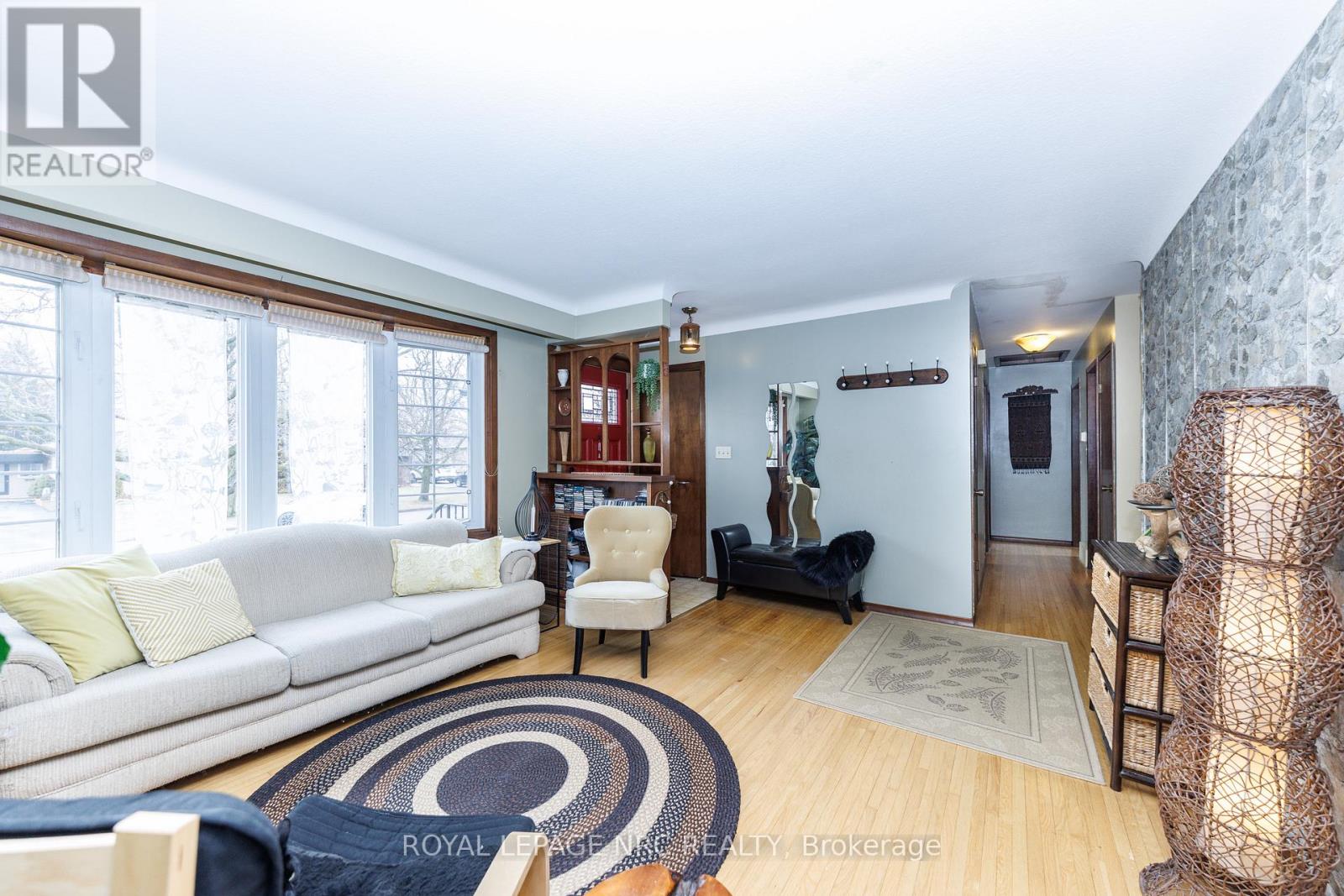 16 Rosemore Road, St. Catharines, Ontario  L2S 1A8 - Photo 16 - X12869642