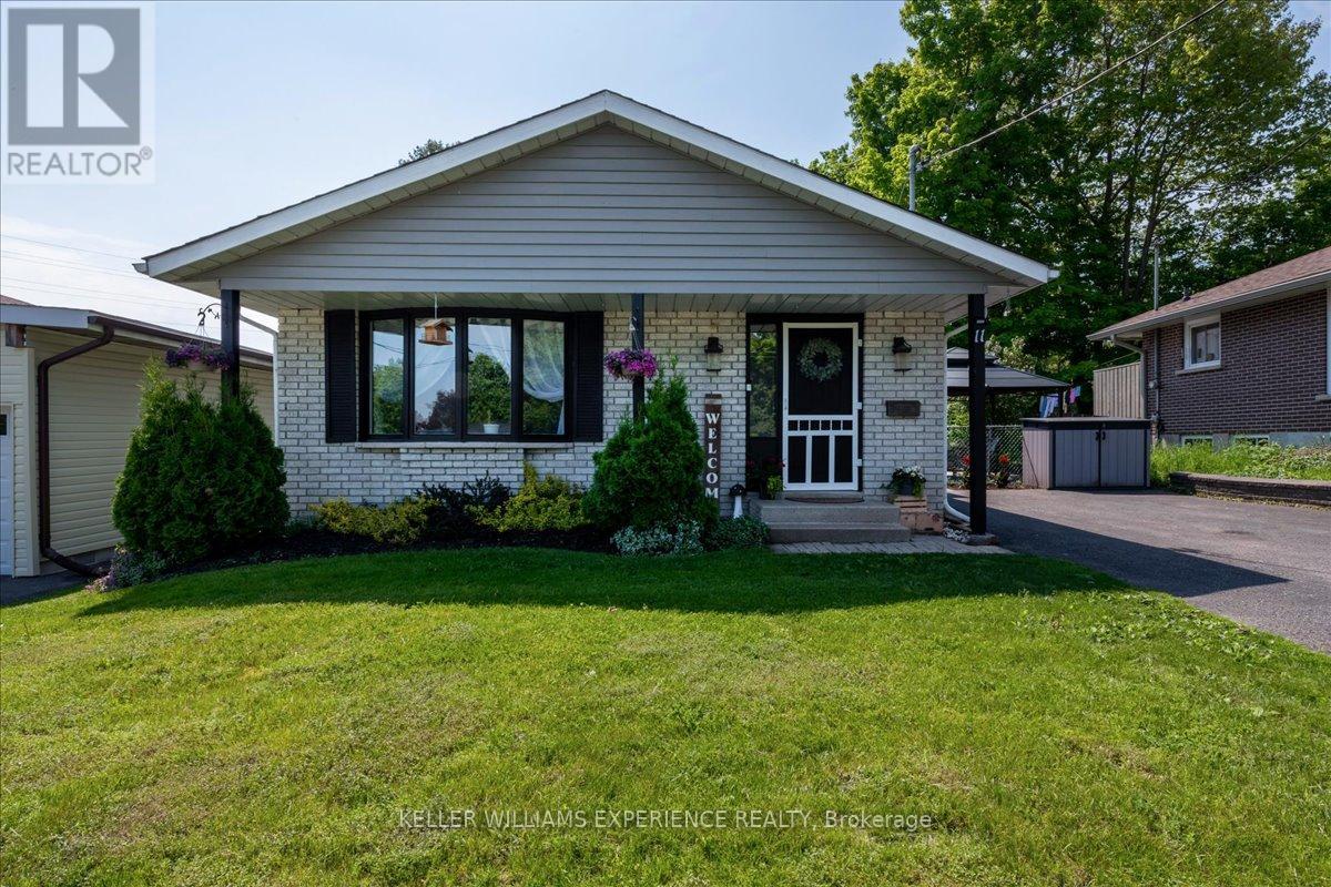 11 MURRAY STREET, orillia, Ontario