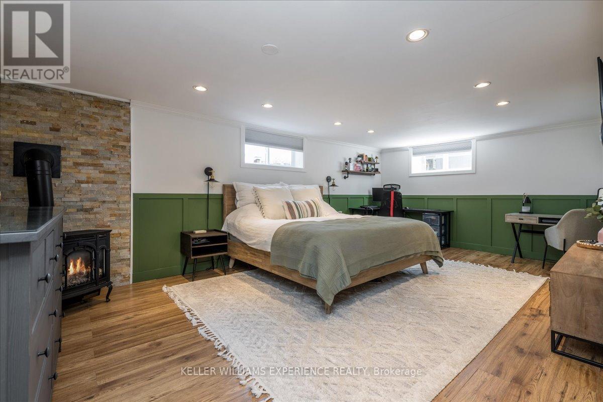 11 Murray Street, Orillia, Ontario  L3V 2L8 - Photo 24 - S12869584