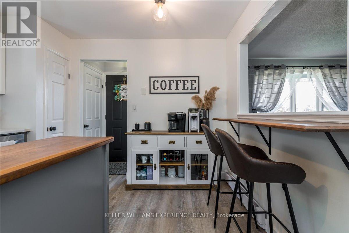 11 Murray Street, Orillia, Ontario  L3V 2L8 - Photo 4 - S12869584