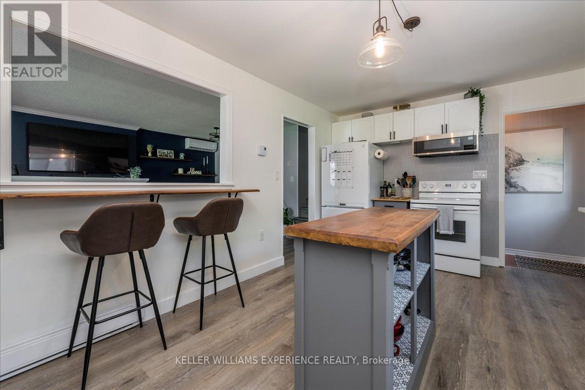 11 Murray Street, Orillia, Ontario  L3V 2L8 - Photo 7 - S12869584