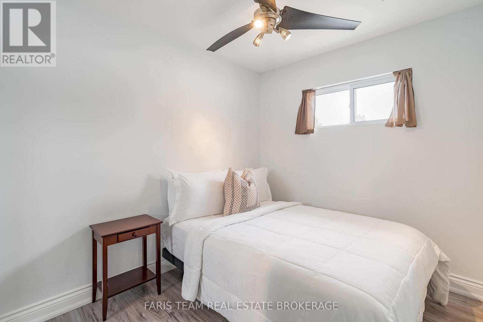 10 Surrey Lane, Clearview (New Lowell), Ontario  L0M 1N0 - Photo 29 - S12869712