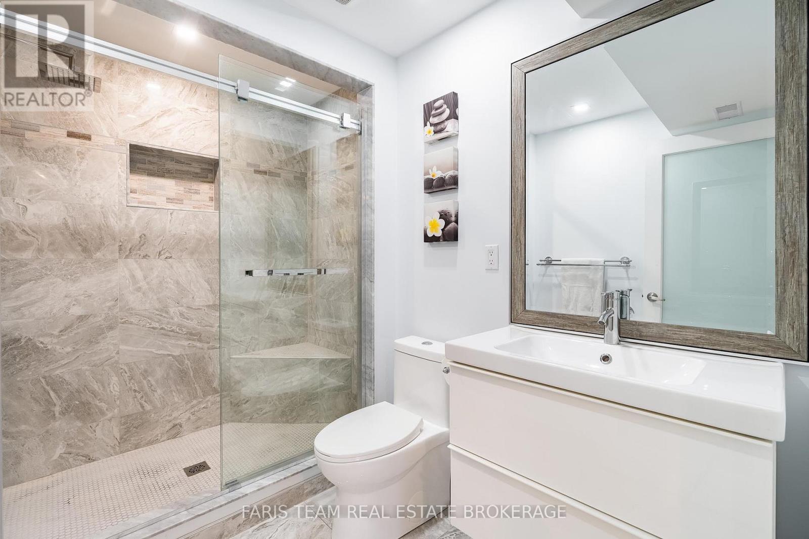 10 Surrey Lane, Clearview (New Lowell), Ontario  L0M 1N0 - Photo 30 - S12869712