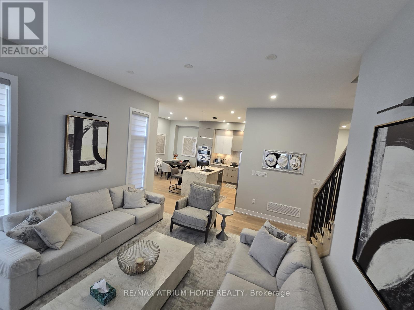 5 Norbury Crescent, Toronto, Ontario  M1P 0G3 - Photo 11 - E12860214