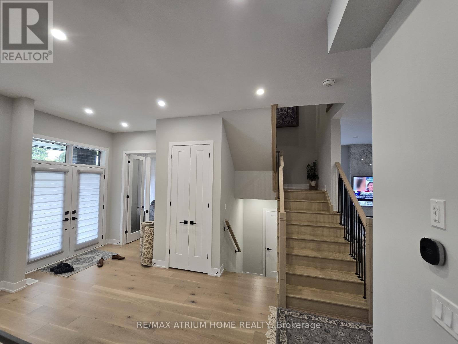 5 Norbury Crescent, Toronto, Ontario  M1P 0G3 - Photo 37 - E12860214