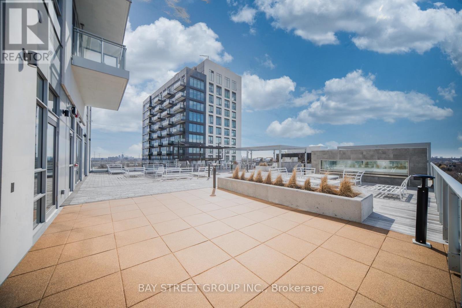 604 - 8888 Yonge Street, Richmond Hill, Ontario  L4C 5V6 - Photo 5 - N12857950